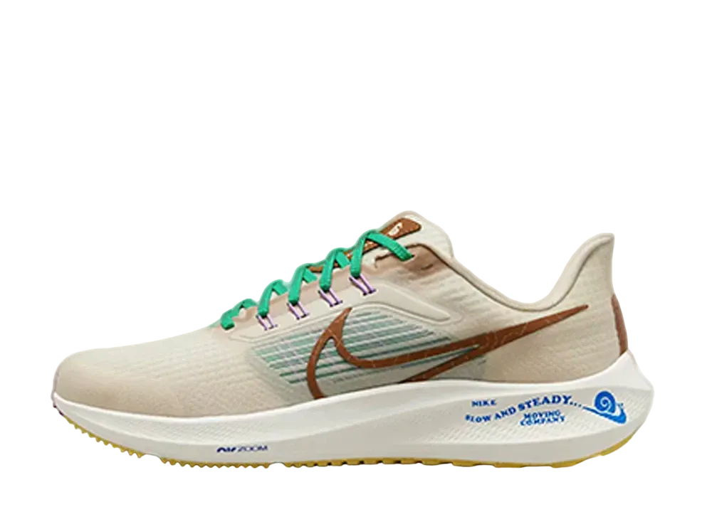 ナイキ エアズームペガサス39 プレミアム "サンド ドリフト/エール ブラウン"