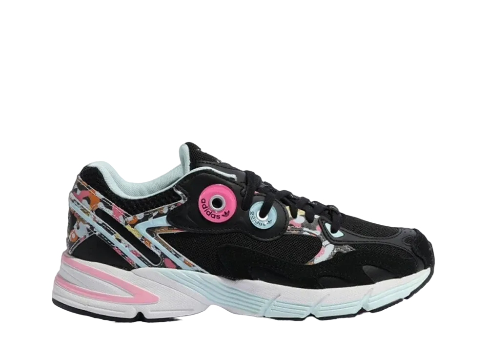 アディダス ウィメンズ アスター "コア ブラック/オールモスト ブルー/ブリス ピンク"