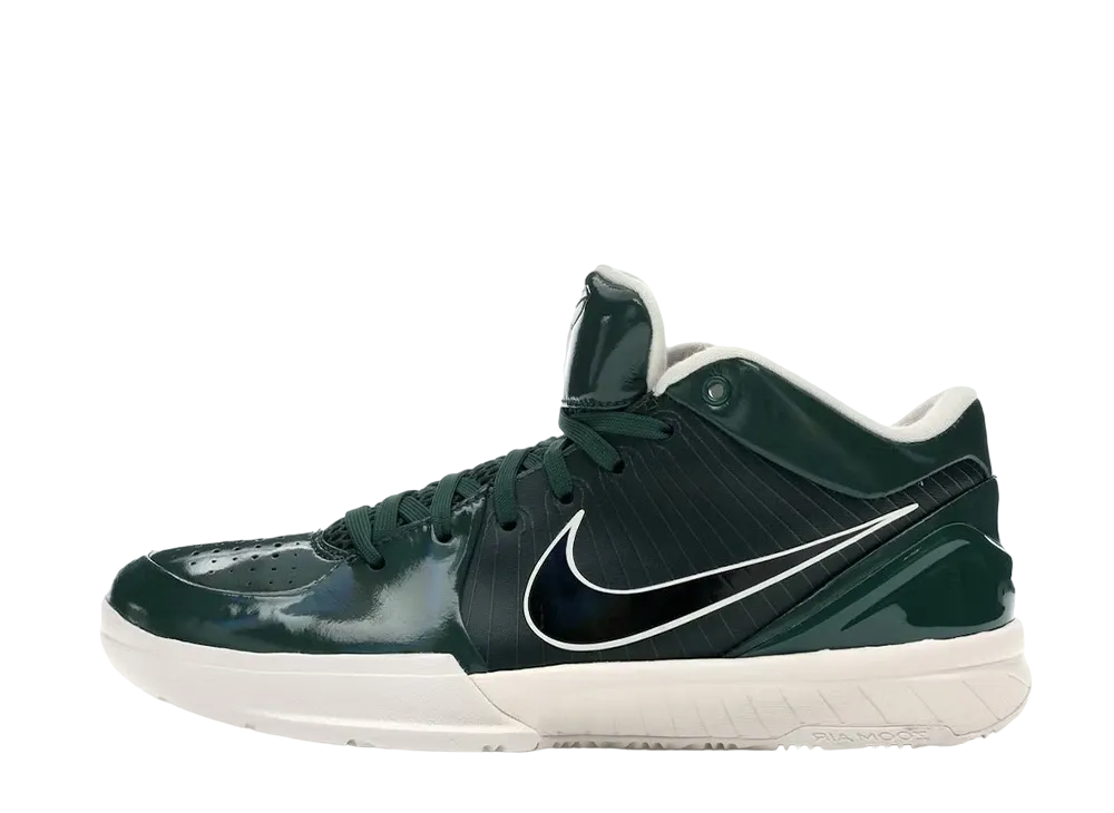 UNDEFEATED × Nike Kobe 4 Protro "Milwaukee Bucks"