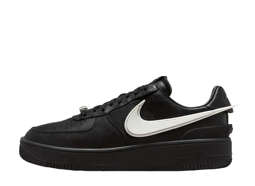 Nike AMBUSH ブラック スニーカー AMBUSH × Nike Air Force 1 Low