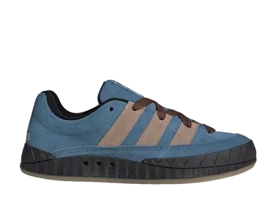 アディダス アディマティック "オルタードブルー/カーキブラウン/クリスタルホワイト"