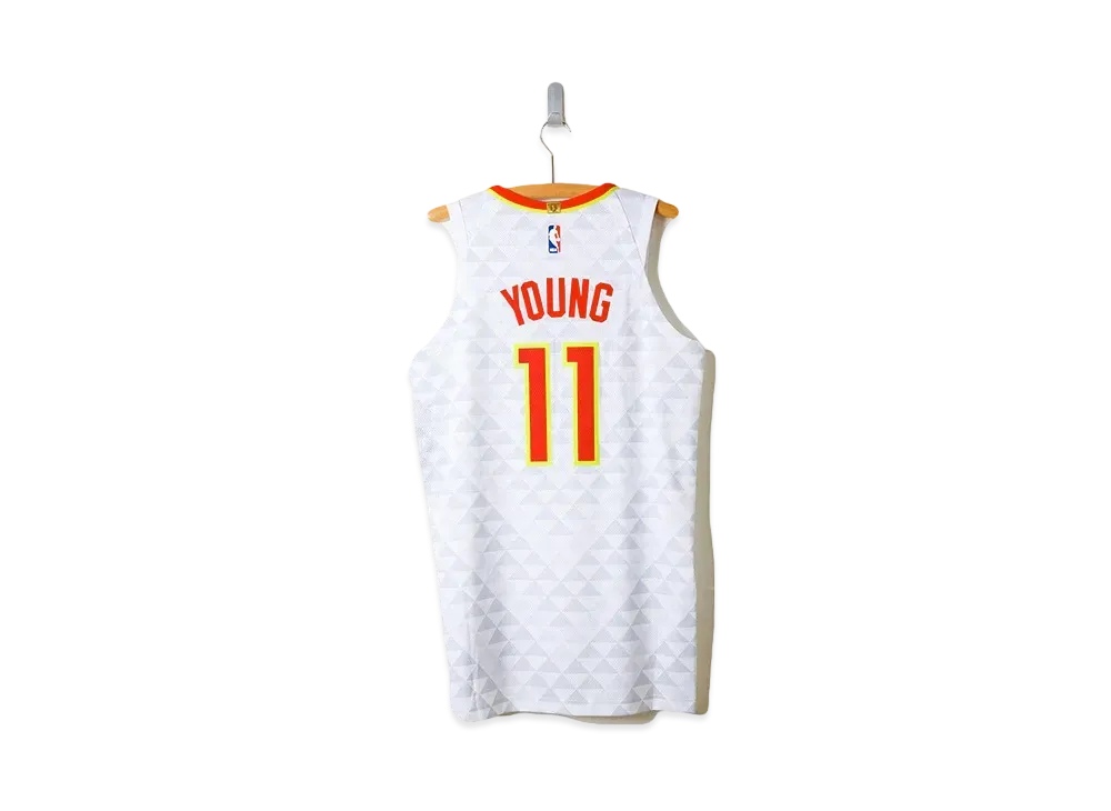 #11 Trae Young Atlanta Hawks 2018-19 "Association"