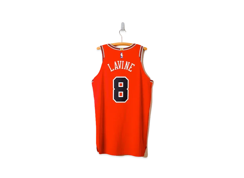 #8 Zach LaVine Chicago Bulls 2018-19 "Icon"