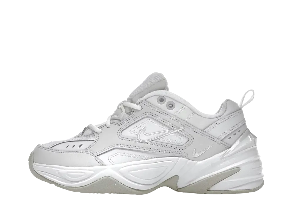 ナイキ ウィメンズ エムツーケー テクノ "サミット ホワイト"