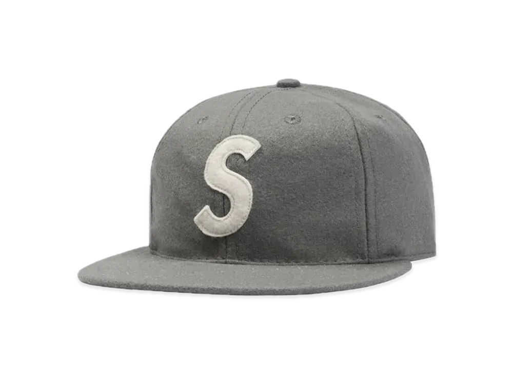 シュプリーム エベッツ S ロゴ フィッティド 6-パネル "グレー"