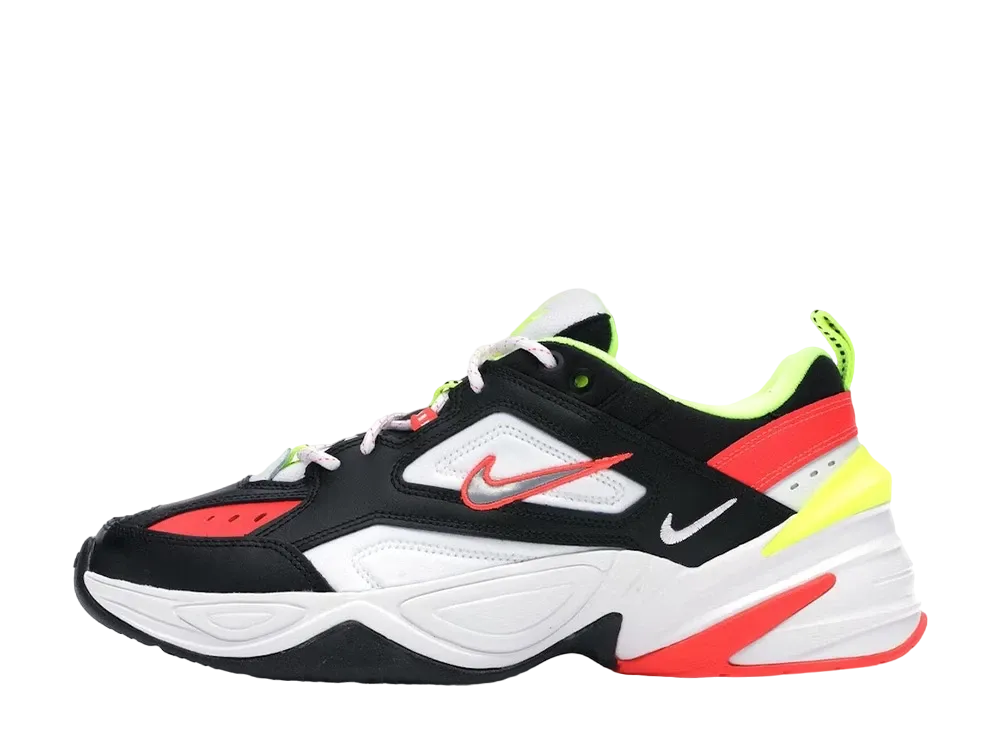 ナイキ エムツーケー テクノ "ブラック ボルト クリムゾン"