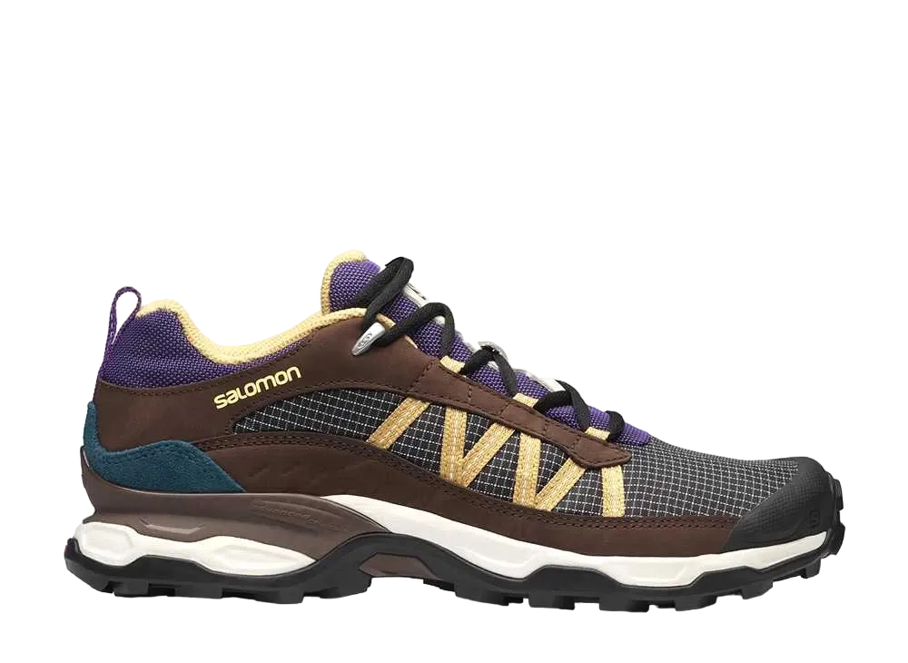 サロモン シェルター ロー レザー "バニラアイス/チョコレートフォンダント/フォールリーフ"