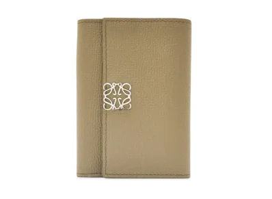 LOEWE Anagram Small Vertical Wallet In Pebble Grain Calfskin "Artichoke Green"