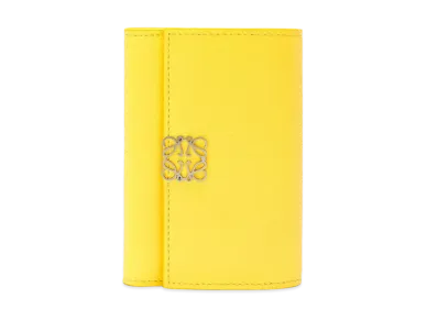 LOEWE Anagram Small Vertical Wallet In Pebble Grain Calfskin "Lemon"