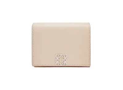 LOEWE Anagram Trifold Wallet In Pebble Grain Calfskin "Light Ghost"