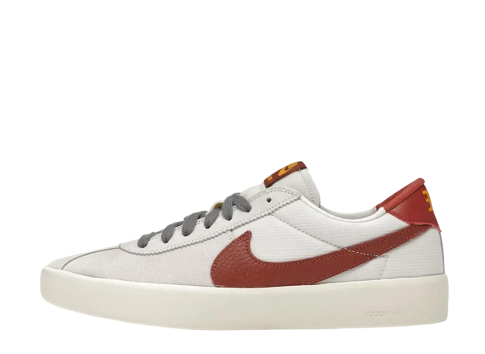 ナイキ SB ブルーイン リアクト "グレイ チーム レッド"