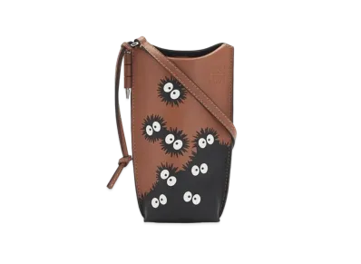 LOEWE x My Neighbor Totoro Dust Bunnies Gate Pocket In Soft Calfskin "Tan/Black"