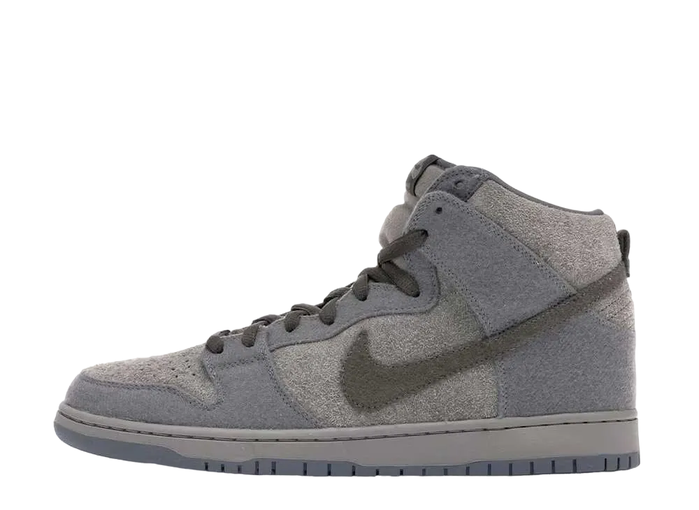 ナイキ SB ダンク ハイ "トーントーン"