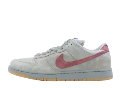 Nike SB Dunk Low "Grit Team Red"