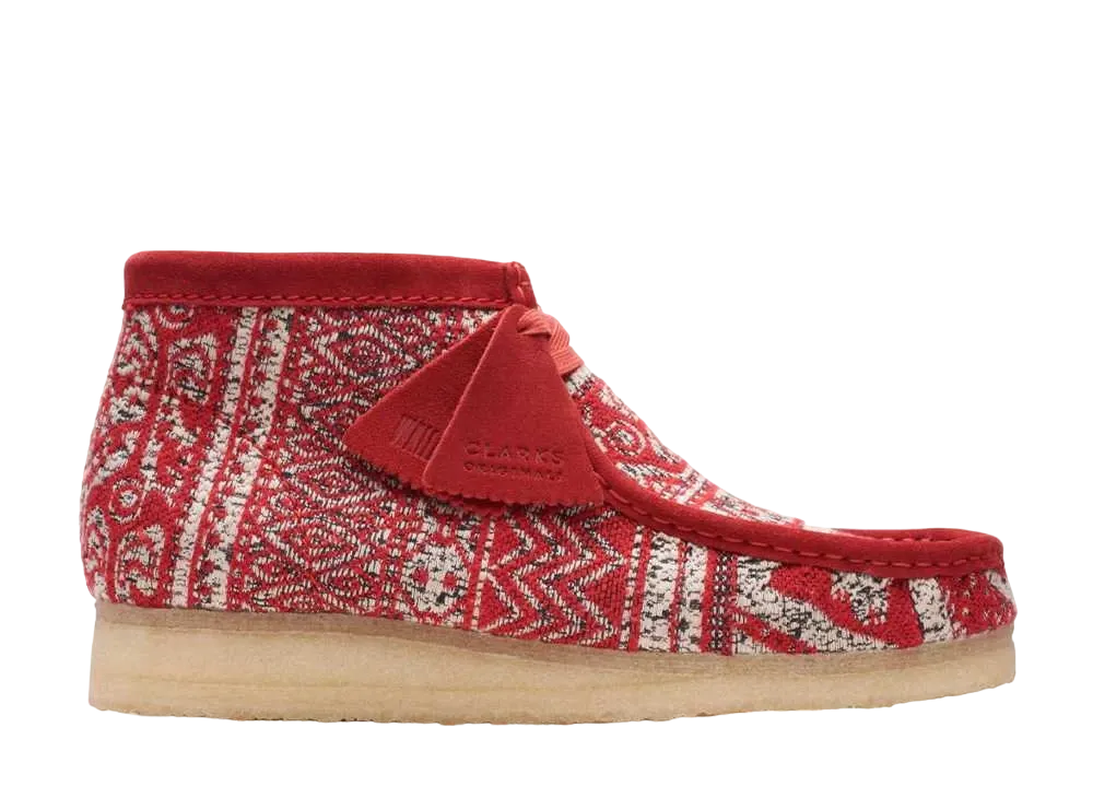 クラークス ワラビーブーツ "レッドファブリック"