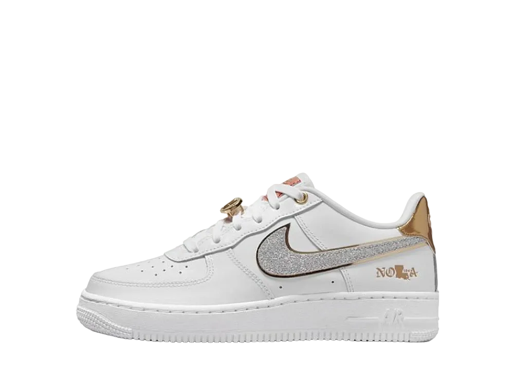 ナイキ GS エアフォース1 ロー "ノラ"