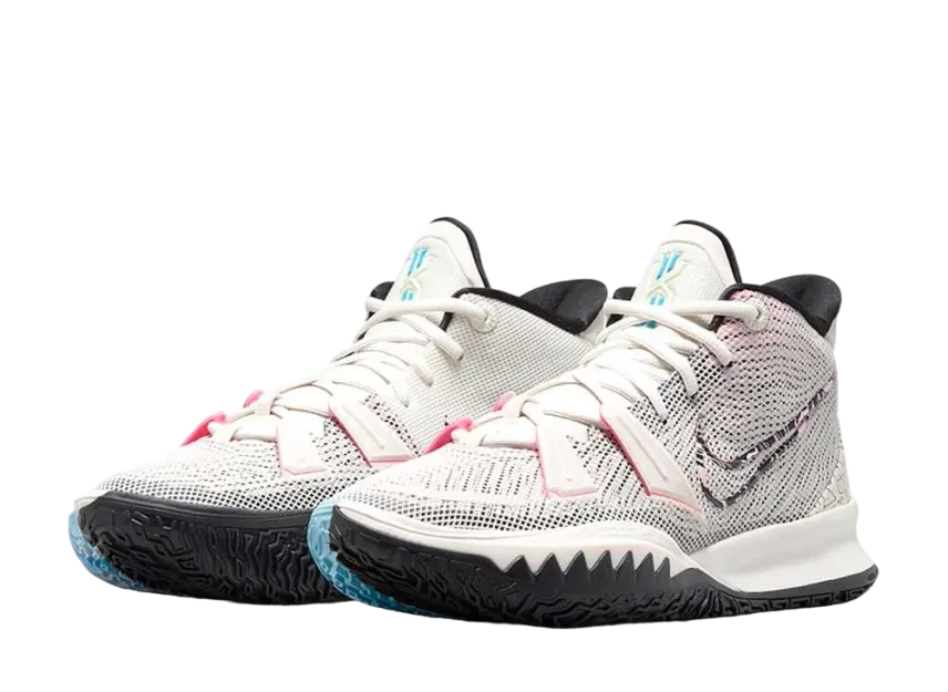 Nike Kyrie 7  Nike Kyrie 7