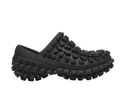 バレンジアガ ディフェンダー クロッグ "ブラック ラバー"