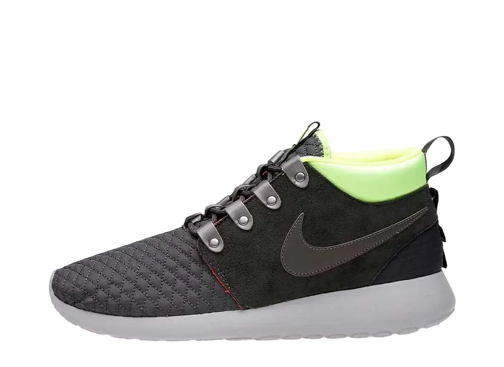 Nike Roshe Run Sneakerboot "Newsprint Smoke"