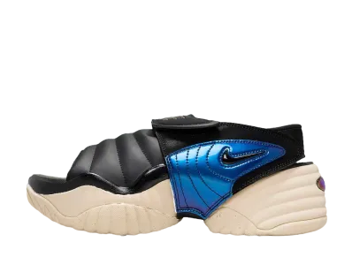 ナイキ ウィメンズ エアアジャストフォース サンダル "ブラック アンド サンドドリフト"