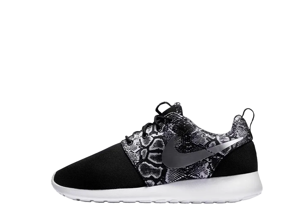 ナイキ GS ローシ ラン "ブラック パイソン"