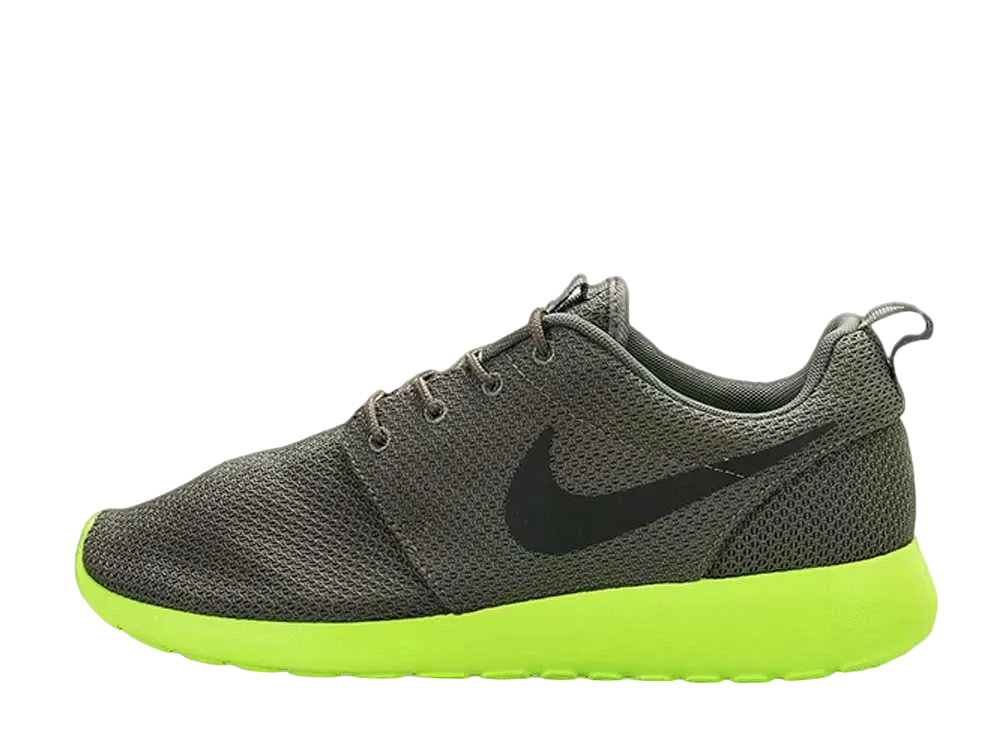 ナイキ ローシ ラン "タープ グリーン"