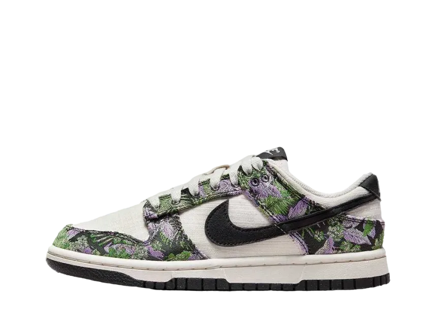 ヤニス NIKE レア物【極美品】3XL 4L 総柄 花柄 ボタニカル グリーン ヤニス NIKE レア物【極美品】3XL 4L 総柄 花柄 ボタニカル