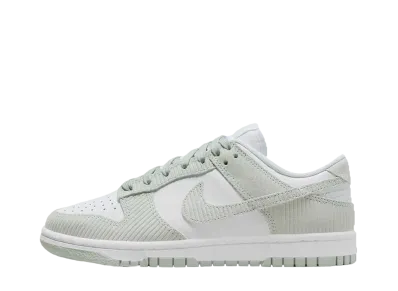ナイキ ウィメンズ ダンク ロー "グレー コーデュロイ"