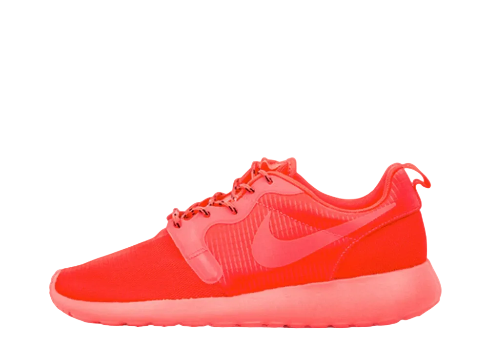 ナイキ ウィメンズ ローシ ラン ハイパーフューズ "レーサー クリムゾン"