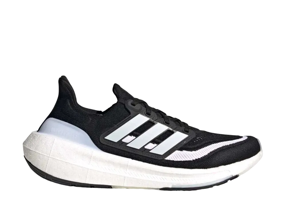 アディダス ウルトラブーストライト "コアブラック/フットウェアホワイト"