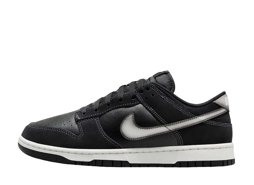 Nike Dunk Low "Airbrush Swoosh"