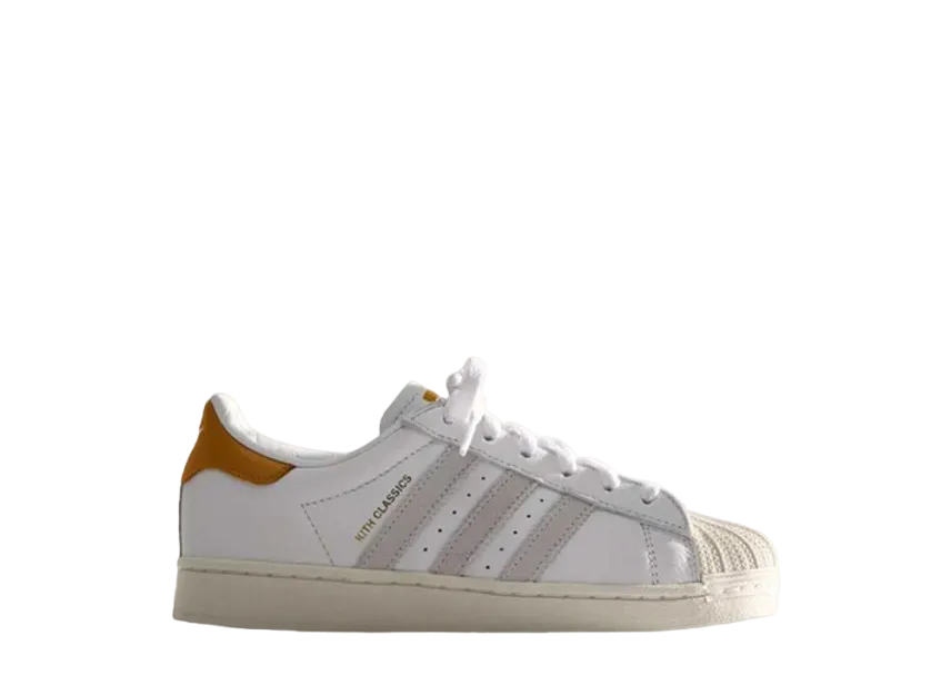 キス × アディダス オリジナルス キッズ スーパースター "サマー2023/マンゴー"(キッズ)