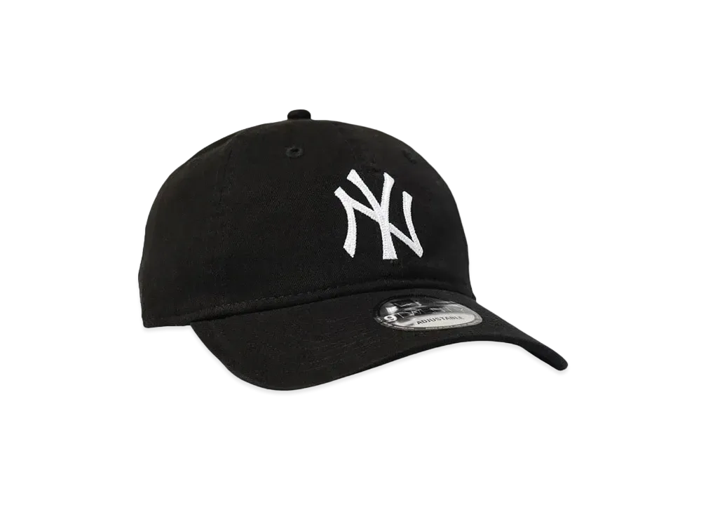 NEW ERA x URBAN OUTFITTERS NY YANKEES "BLACK"