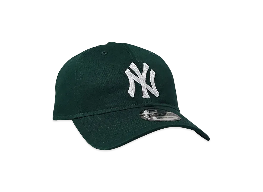 NEW ERA x URBAN OUTFITTERS NY YANKEES "DARK GREEN"