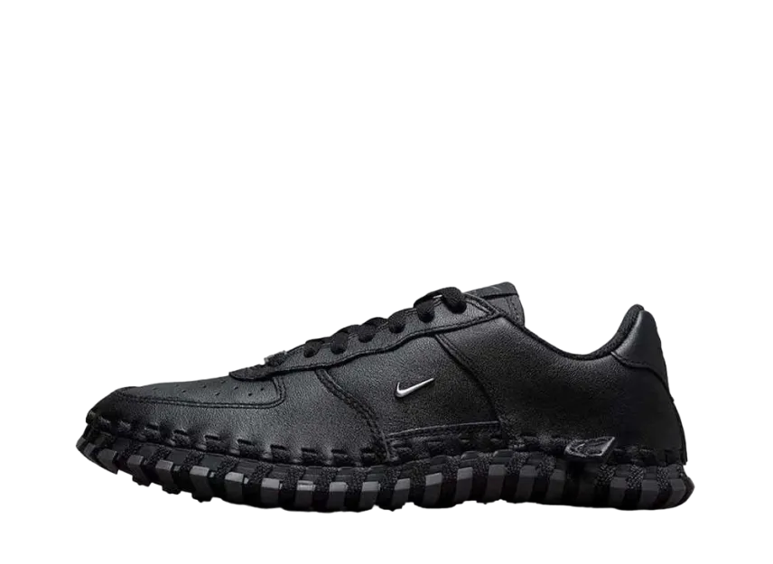 ジャックムス × ナイキ ウィメンズ Jフォース1 ロー LX "ブラック"