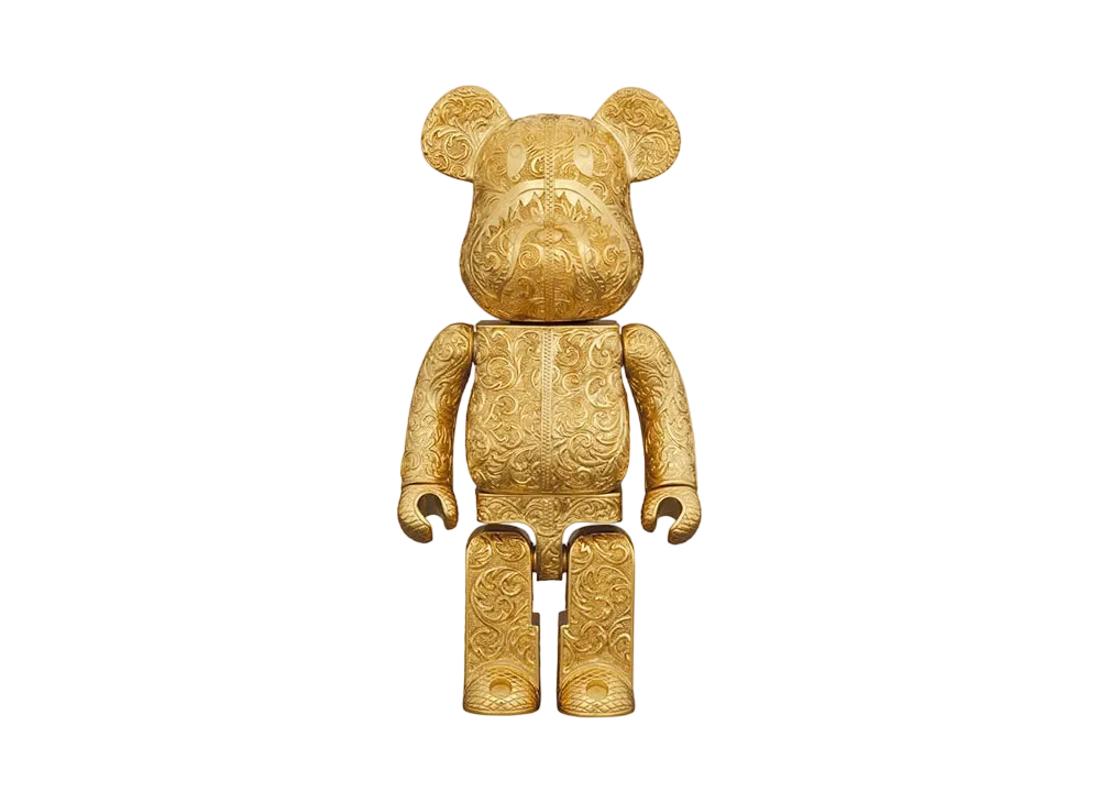 Bearbrick BAPE(R) SHARK ROYAL SELANGOR Gold 400%