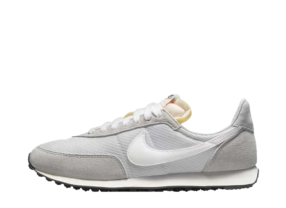 ナイキ ウィメンズ ワッフル トレーナー2 SE "フォトンダスト"