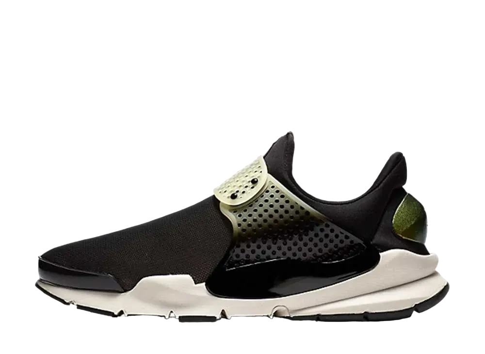 ナイキ ソックダート "カメレオン"