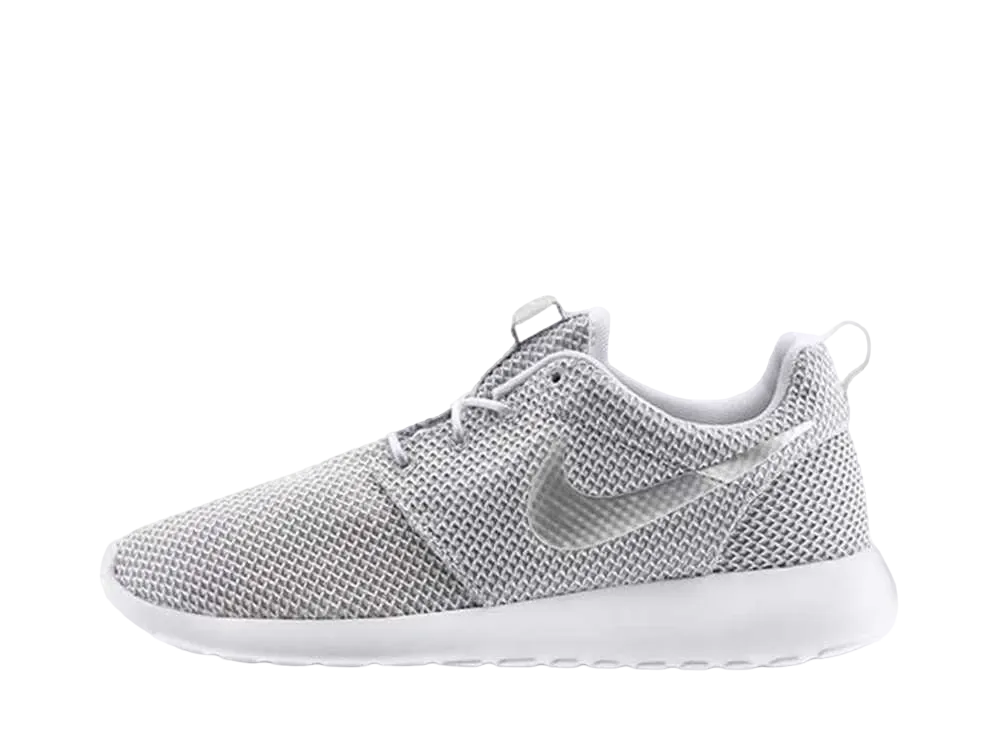 ナイキ ウィメンズ ローシ ラン "メタリックプラチナム"