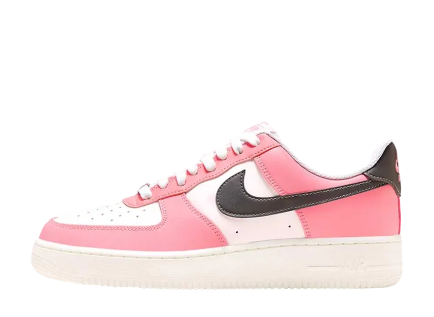 ナイキ エアフォース1 ロー "ピンクフォーム"