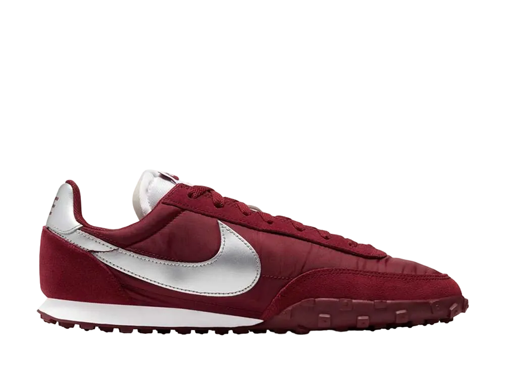 ナイキ ワッフル レーサー "チームレッド"