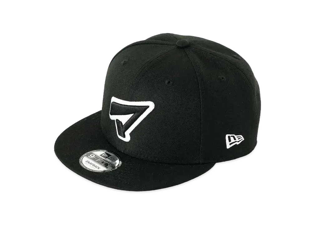 マツキヨがアパレルに参入！ニューエラキャップやコラボスニーカーなど