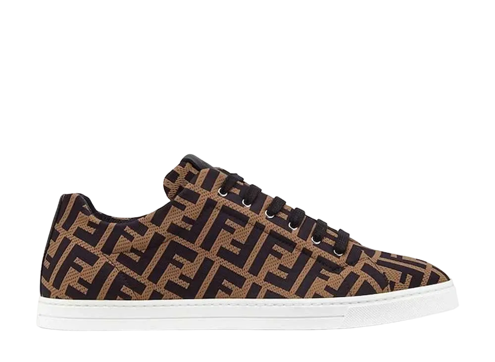 フェンディ スニーカー テクニカルファブリック ロートップ "ブラウン"