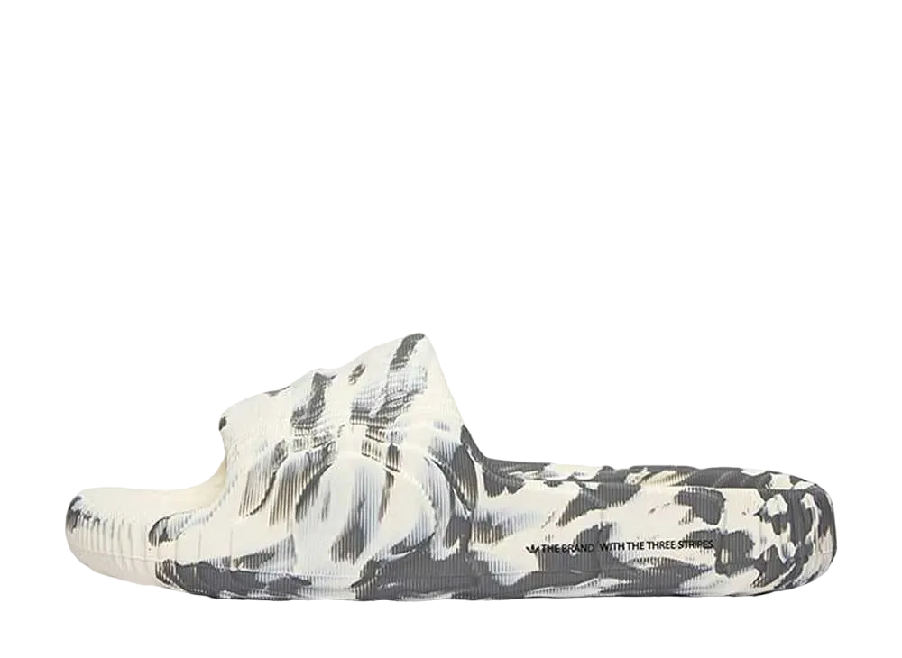 アディダス オリジナルス アディレッタ 22 "ワンダーホワイト/グレースリー/コアブラック"