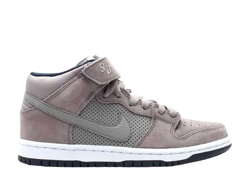 ナイキ ダンク ミッド プロ SB "スポーツグレー"