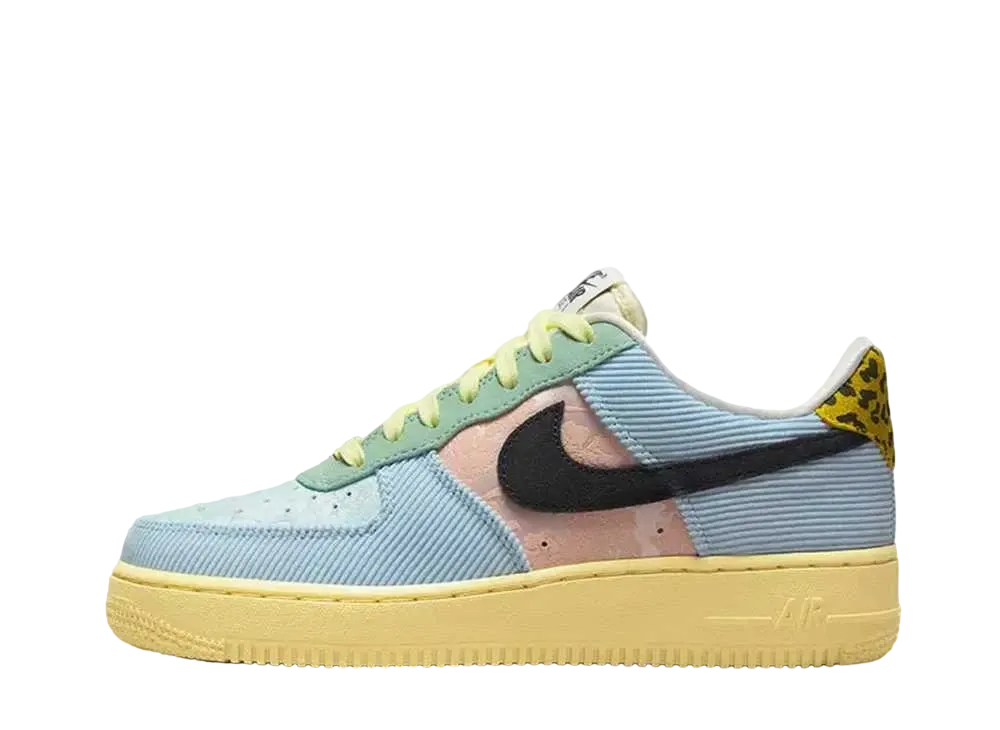 Nike Women's Air Force 1 Low '07 
