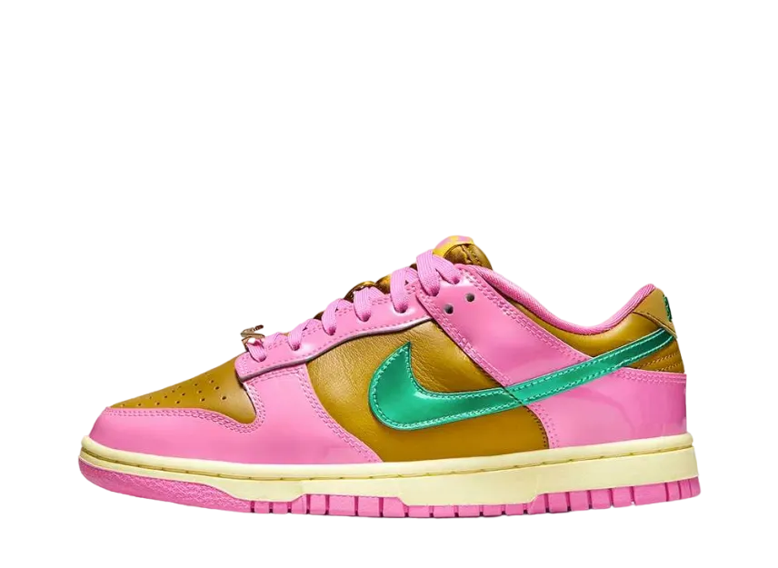 パリス・ゲーベル × ナイキ ウィメンズ ダンク ロー QS "プレイフルピンク"