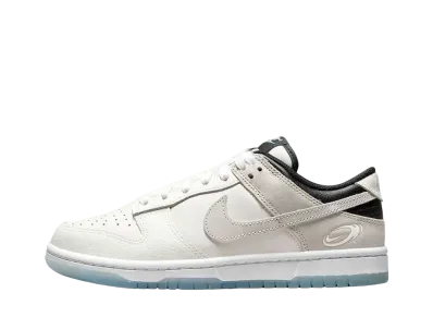 ナイキ ウィメンズ ダンク ロー "スーパーソニック"