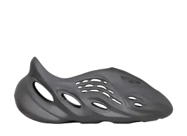 アディダス イージー フォームランナー "カーボン"