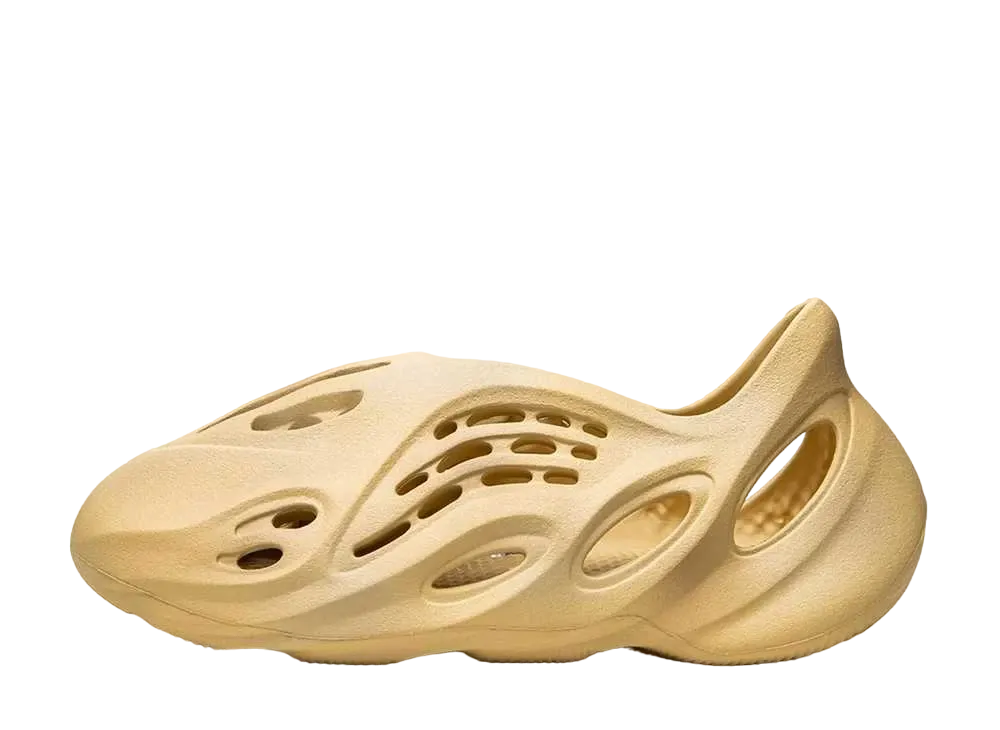 アディダス イージー フォームランナー "デザートサンド"